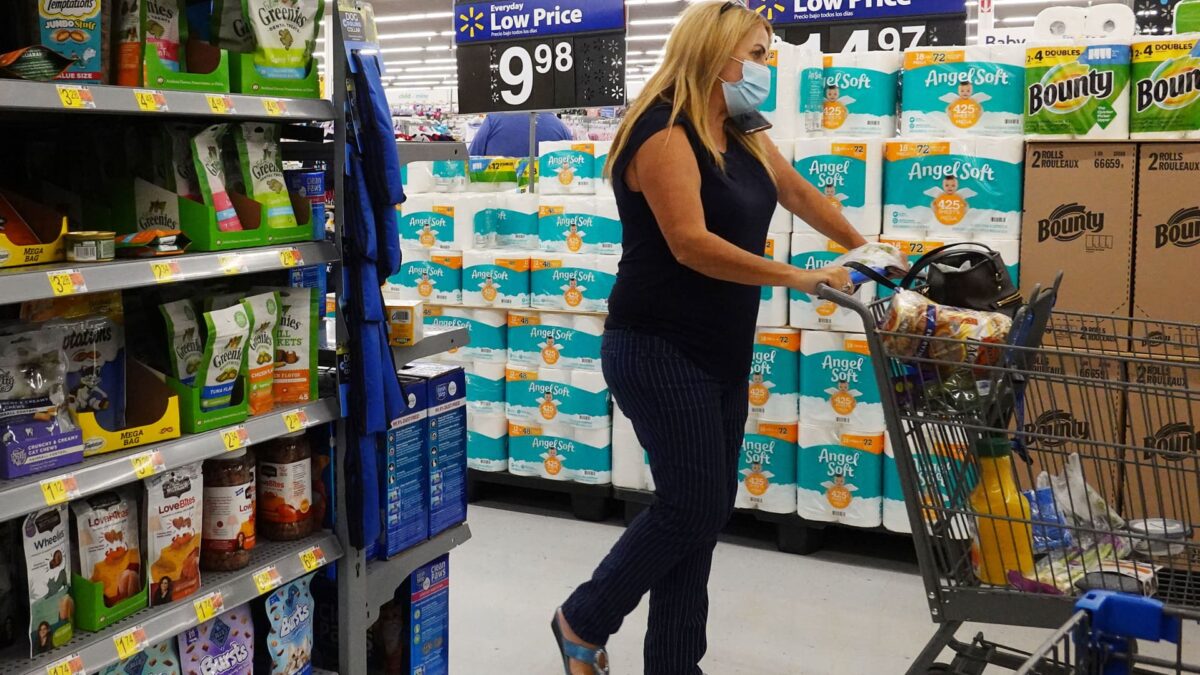 walmart-sticks-with-second-half-outlook-after-earnings-beat-expectations