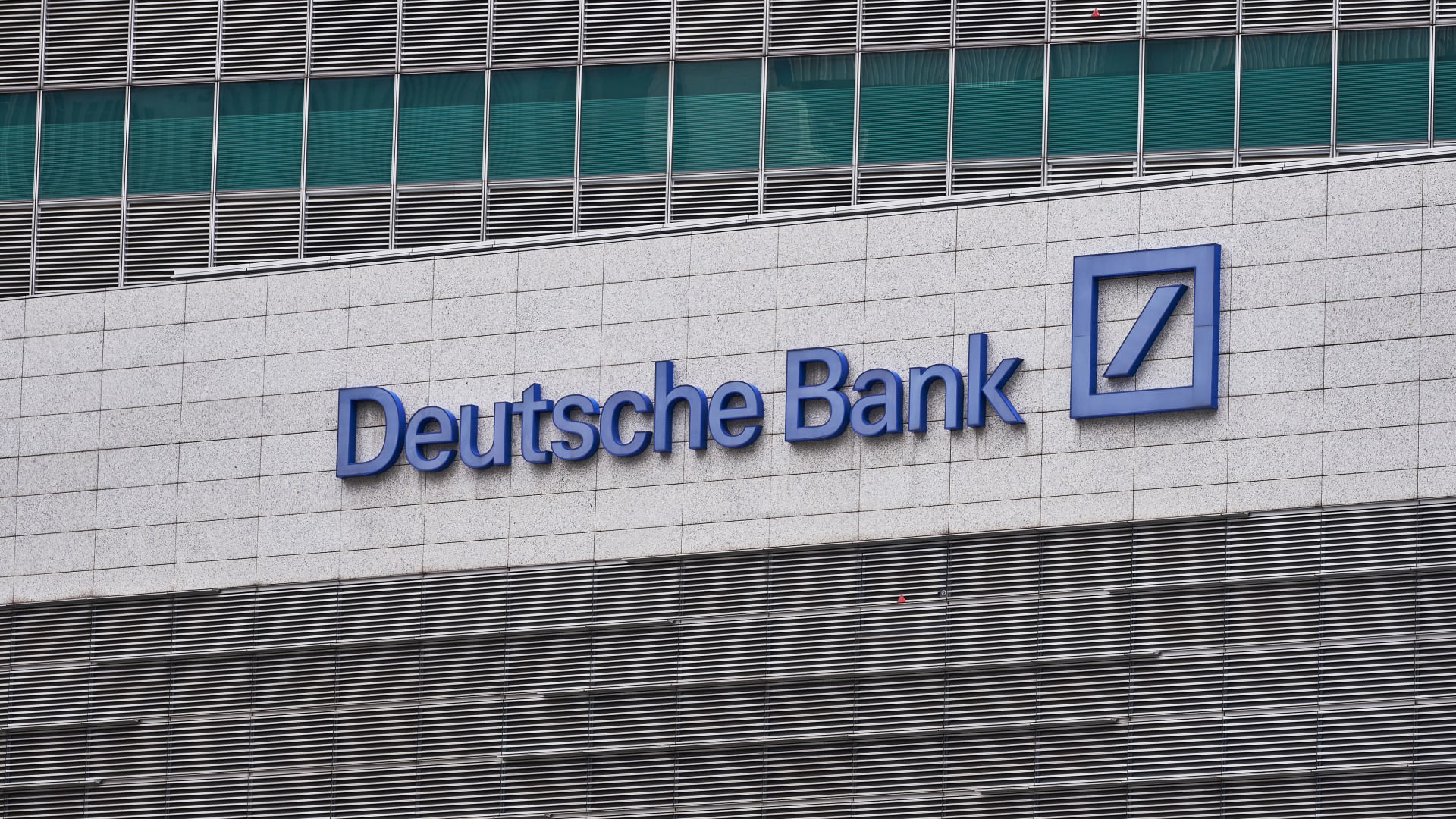 deutsche-bank-logs-ninth-straight-quarter-of-profit-with-big-earnings-beat