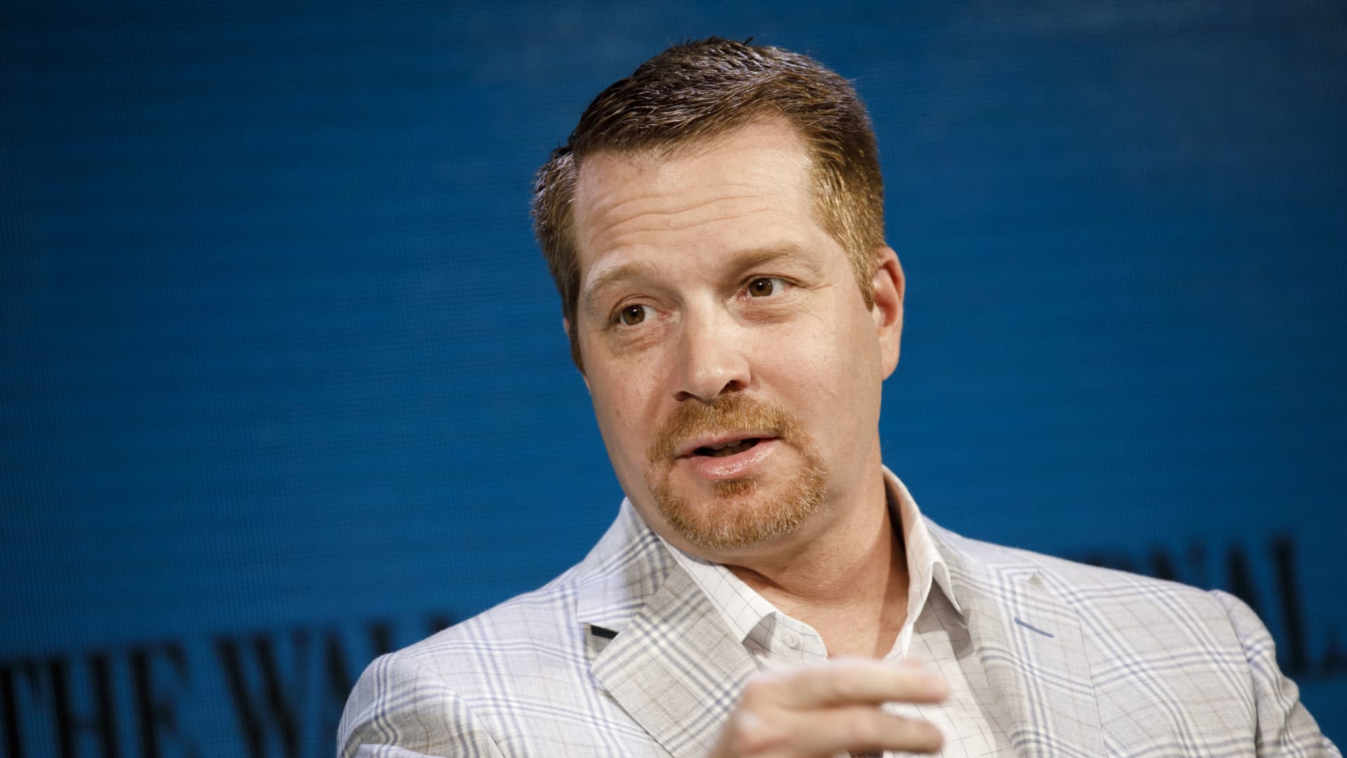 crowdstrike-shares-tumble-on-weaker-than-expected-growth-in-new-revenue