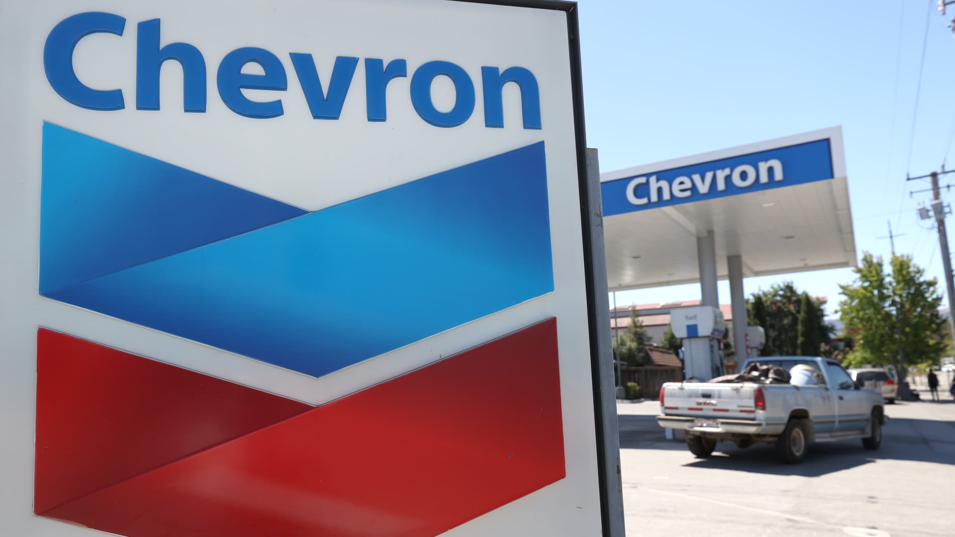 chevron-annual-profit-doubles-to-record-$36.5-billion,-but-misses-estimates