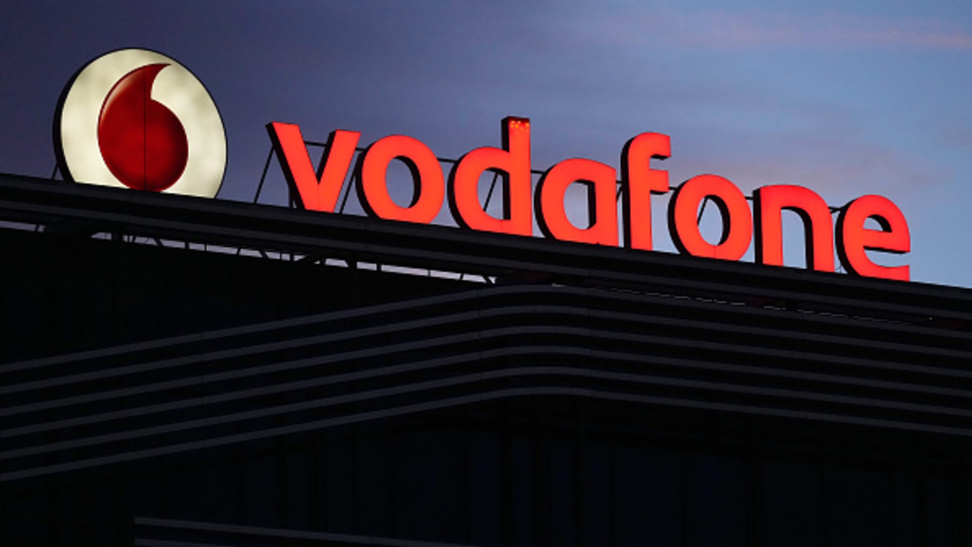 vodafone-shares-drop-4%-after-record-11,000-jobs-cut-as-ceo-says-telco-‘must-change’