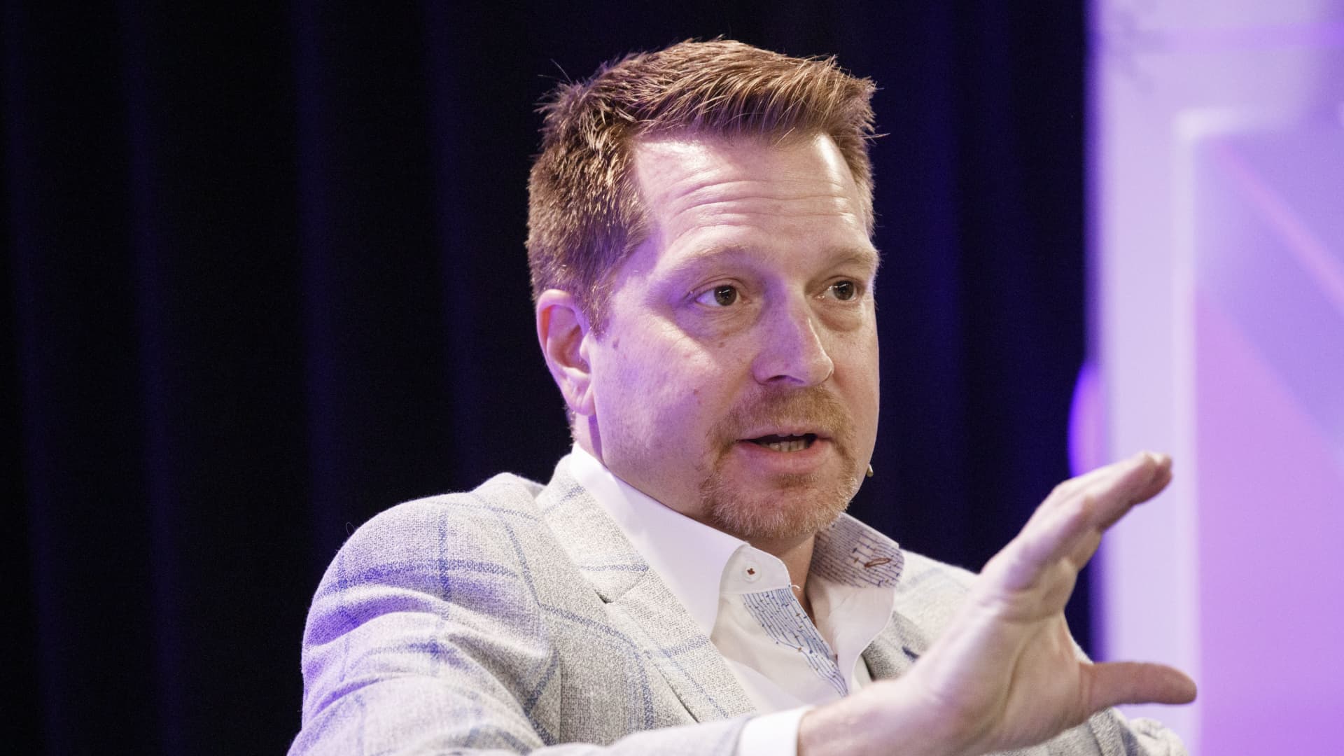 crowdstrike-shares-tumble-as-revenue-shows-signs-of-slowing