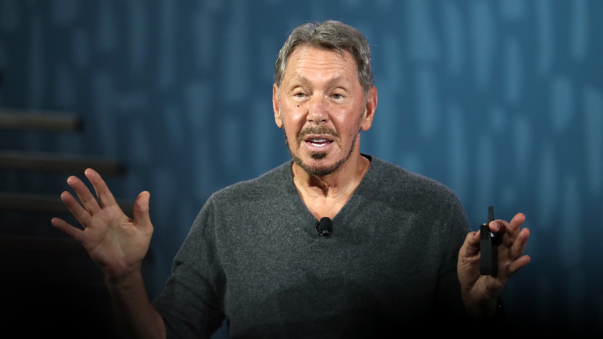 oracle-beats-on-top-and-bottom-lines-as-cloud-revenue-jumps