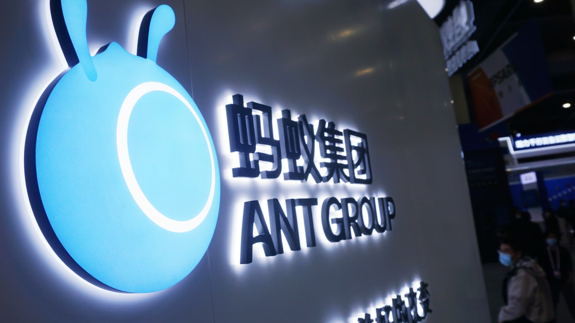 china-hits-alibaba-affiliate-ant-group-with-$985-million-fine-for-violating-various-regulations