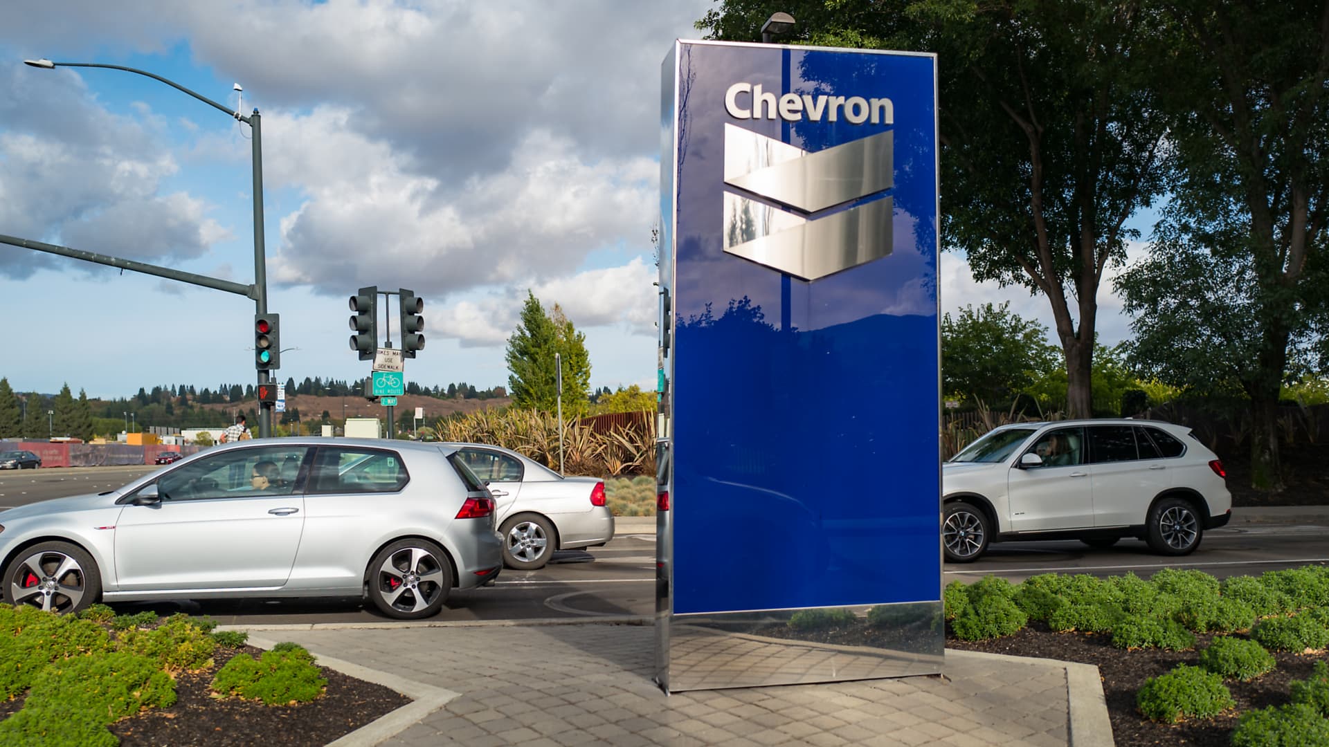 chevron-appoints-eimear-bonner-as-new-finance-chief-and-issues-preliminary-second-quarter-earnings-results