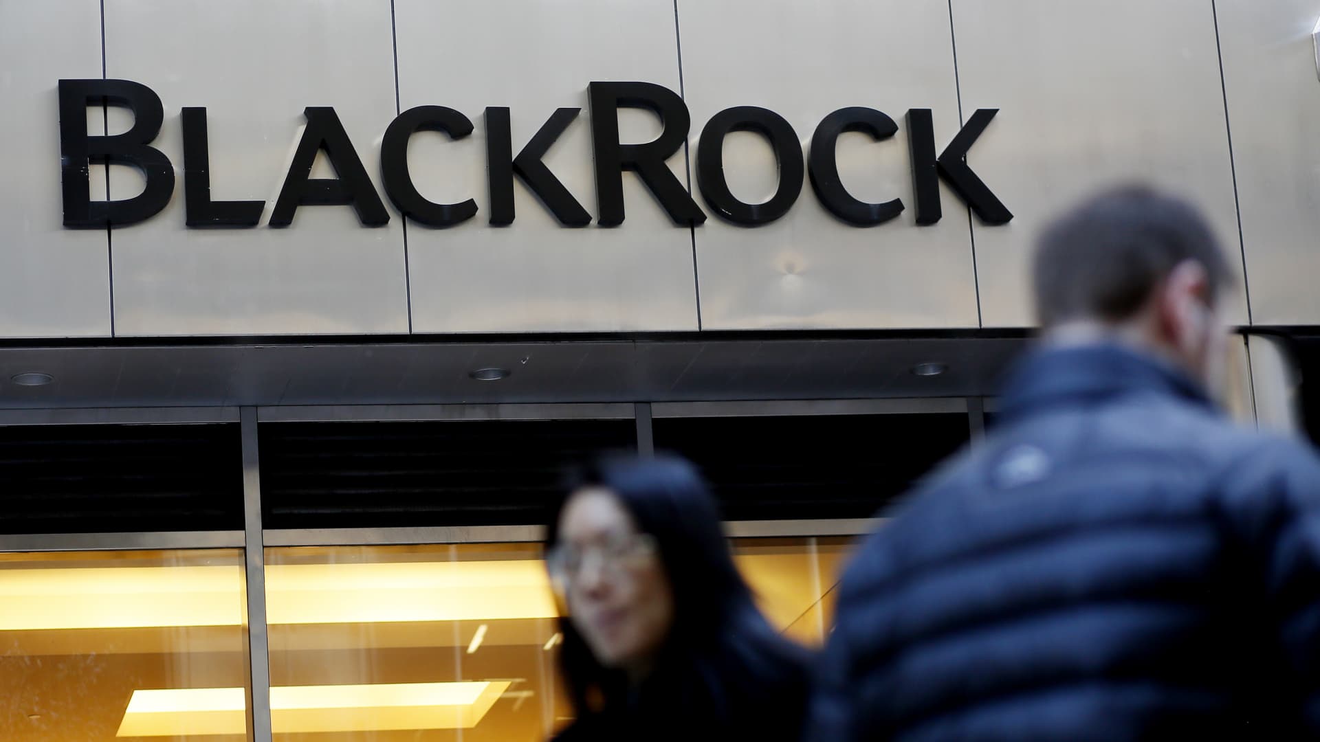 blackrock-returns-to-india,-joining-forces-with-indian-tycoon-mukesh-ambani’s-financial-arm