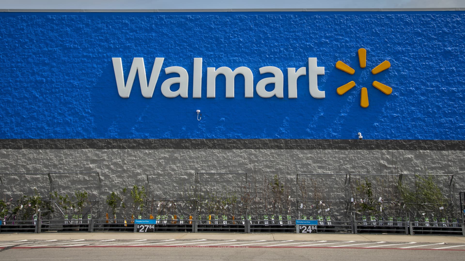 walmart-will-report-earnings-before-the-bell-—-here’s-what-to-expect