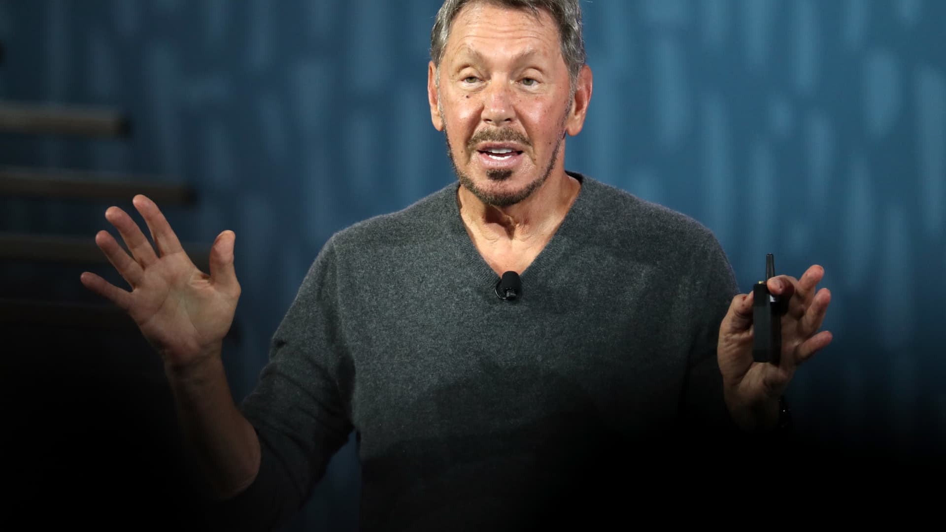 oracle-comes-up-short-on-revenue-but-touts-ai-cloud-contracts