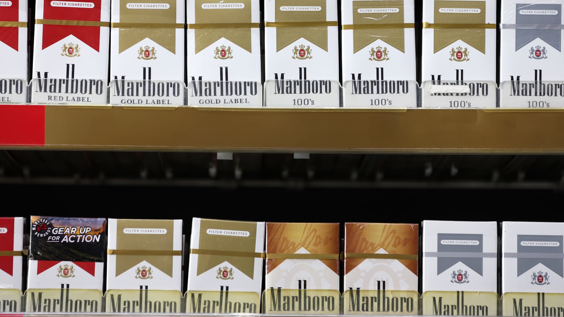 marlboro-maker-altria-reports-declining-revenue,-citing-competition-from-illicit-e-vapor-products