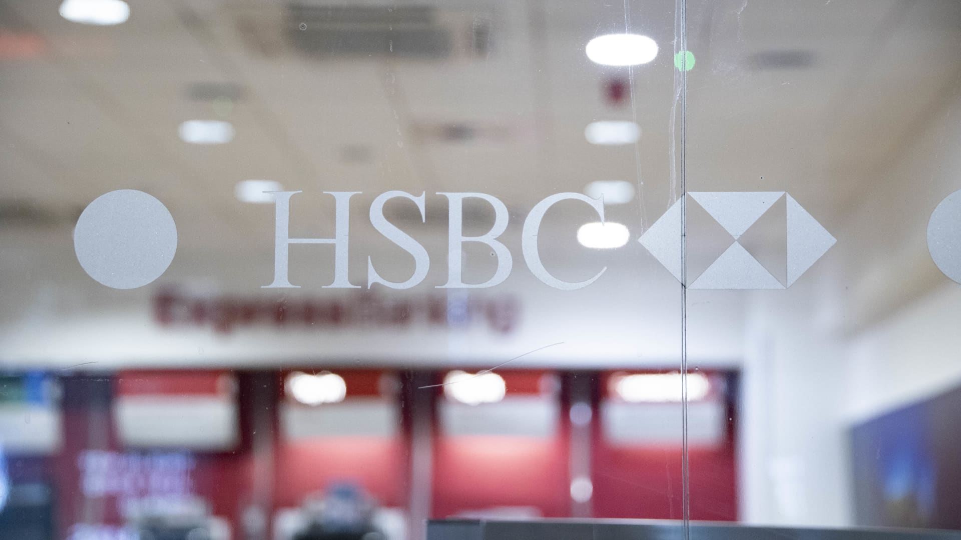 hsbc-to-launch-storage-services-for-tokenized-securities-as-more-big-banks-warm-to-blockchain