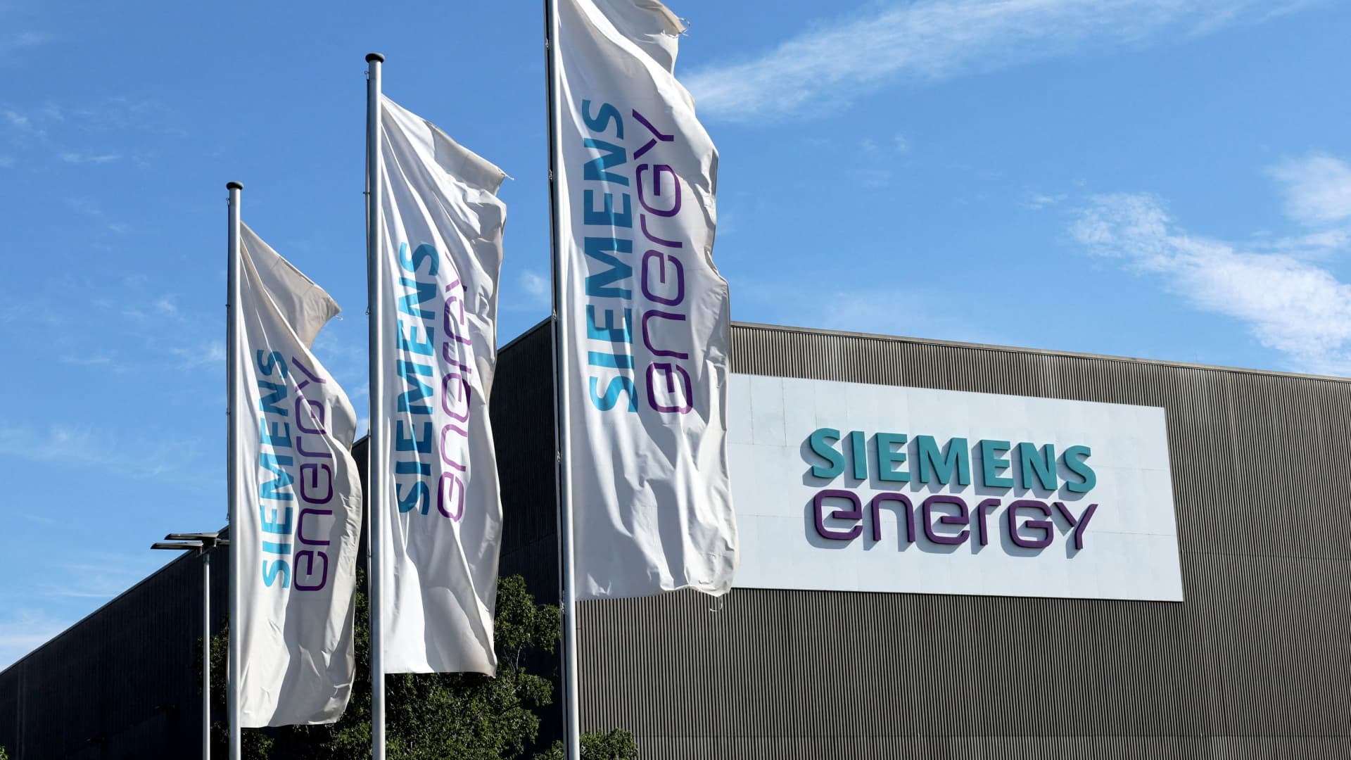 siemens-energy-clinches-state-guarantees-as-it-posts-a-4.6-billion-euro-annual-loss