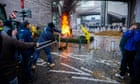 protesting-farmers-light-fires-and-clash-with-police-at-european-parliament-–-video