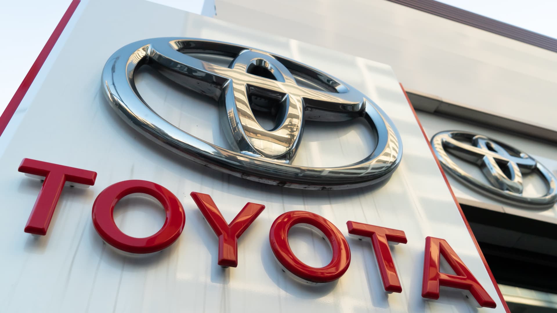 toyota-hikes-annual-profit-forecast-after-third-quarter-beats-expectations