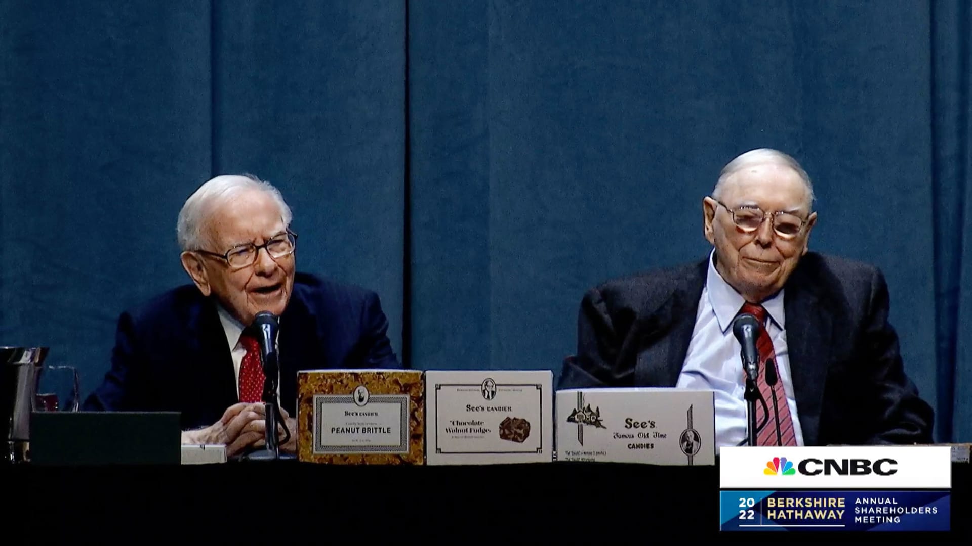 warren-buffett-says-berkshire-may-only-do-slightly-better-than-the-average-company-due-to-its-sheer-size