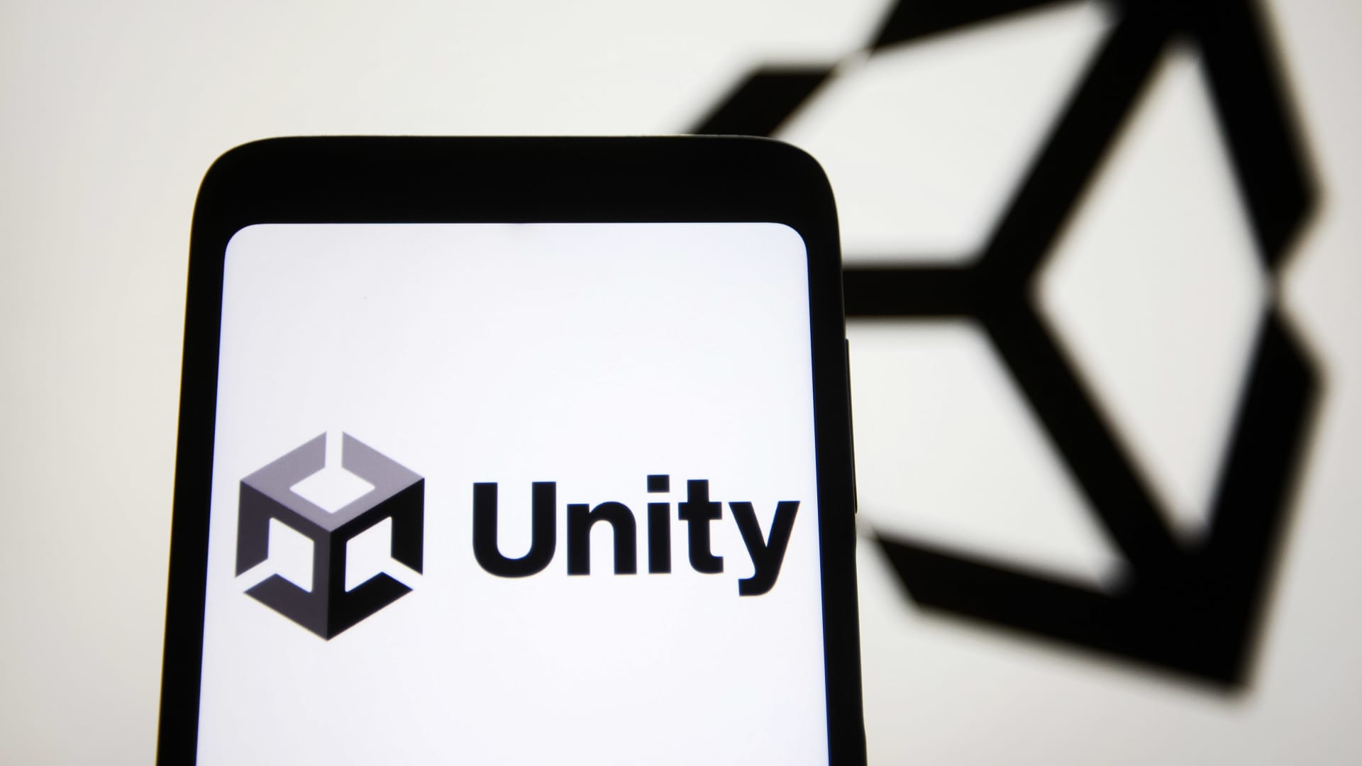 unity-shares-sink-on-weak-guidance