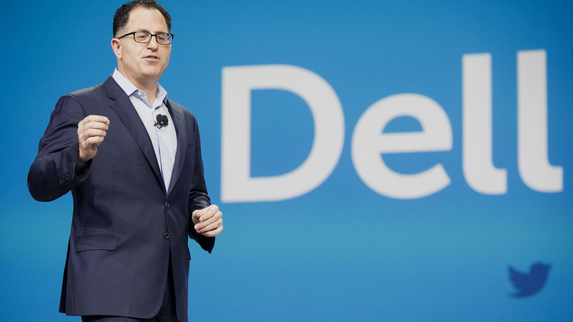 dell-shares-soar-15%-after-beating-earnings-expectations,-cites-rising-demand-for-ai-servers