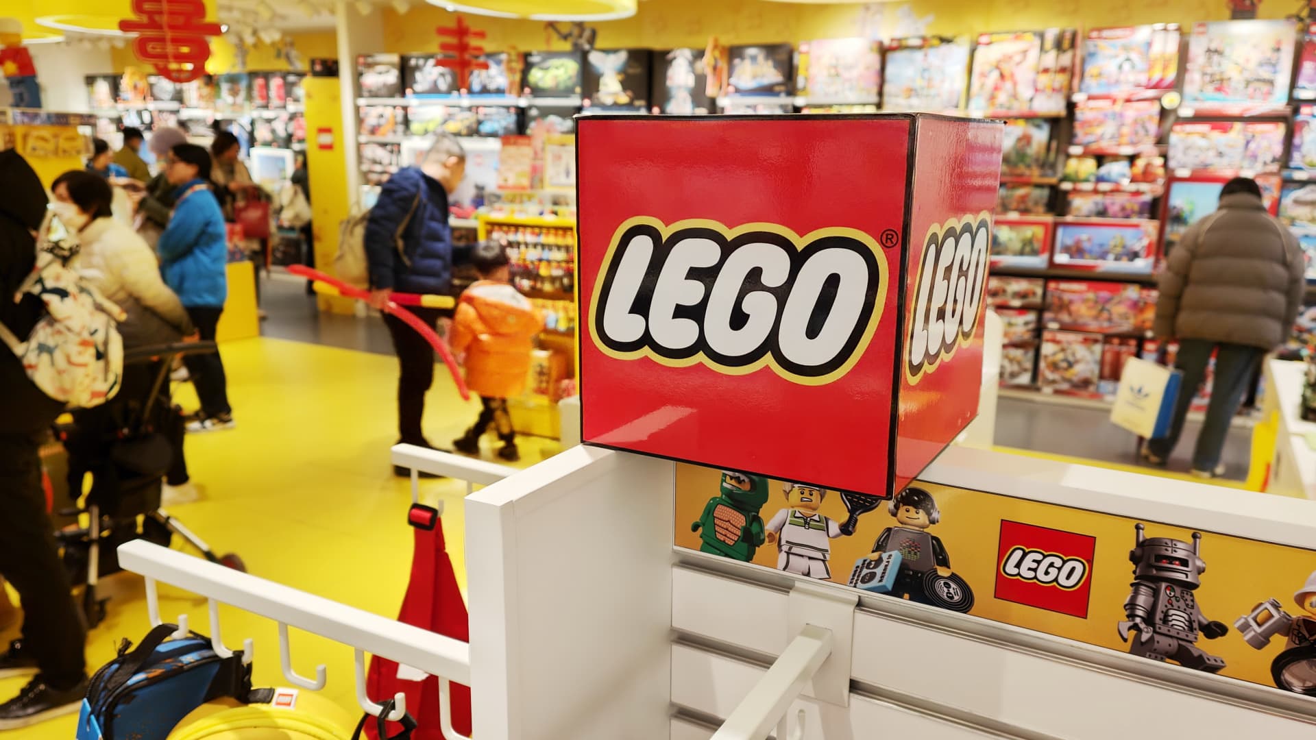 lego-ceo-hails-‘very,-very-strong’-us.-progress-as-it-struggles-in-china