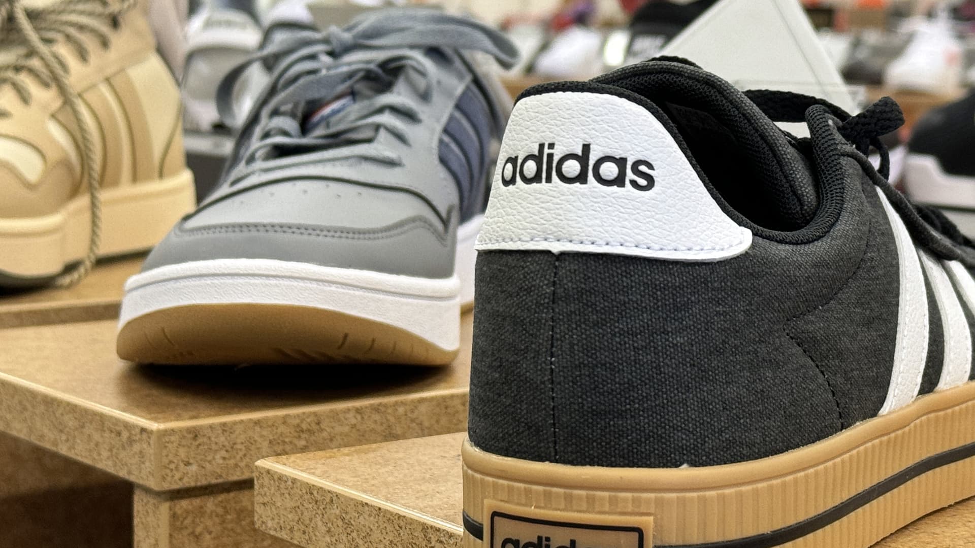 adidas-shares-rise-8%-after-first-quarter-profit-hike,-improved-outlook