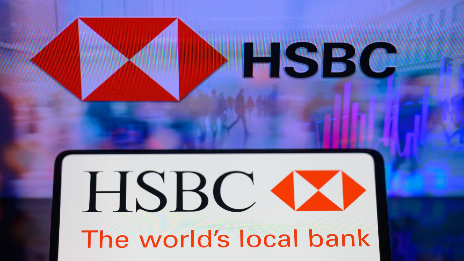 hsbc-beats-expectations-in-first-quarter-earnings;-ceo-noel-quinn-to-retire