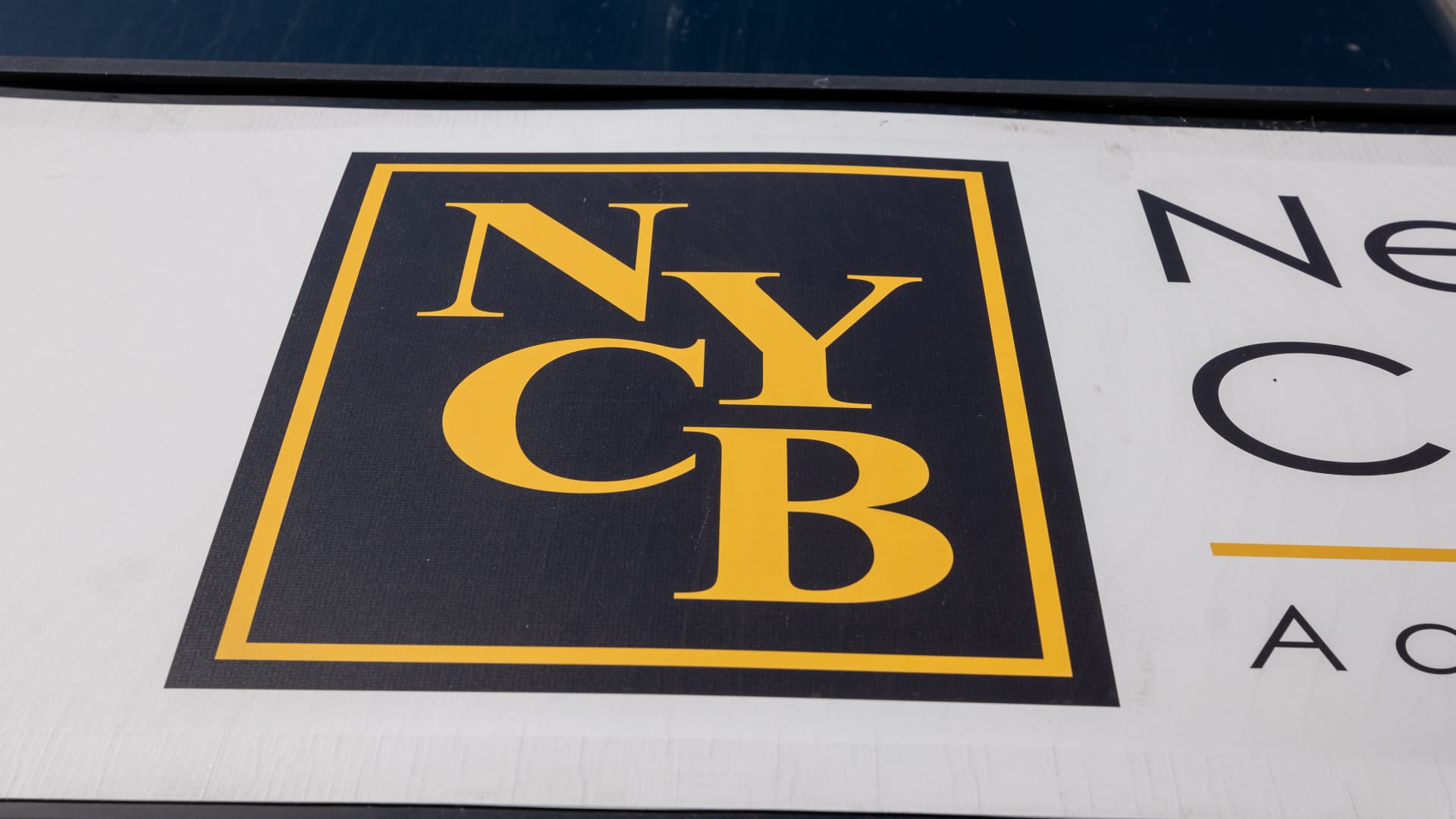 nycb-shares-jump-after-new-ceo-gives-two-year-plan-for-‘clear-path-to-profitability’