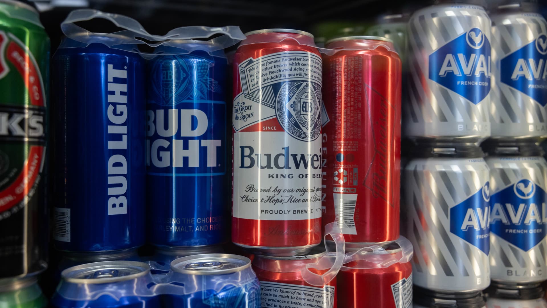 beer-giant-ab-inbev-beats-profit-estimates,-with-bud-light-boycott-set-to-ease-one-year-on