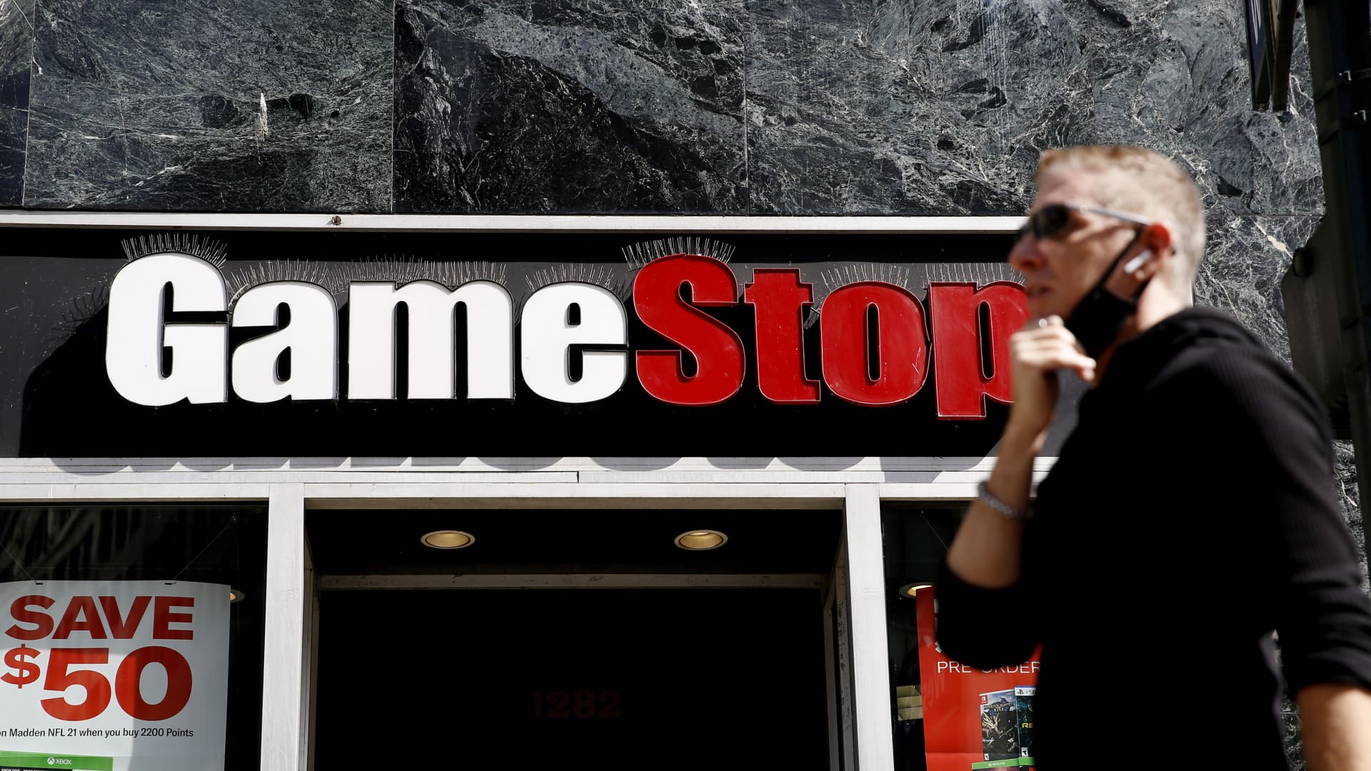 gamestop-shares-jump-30%-as-trader-‘roaring-kitty’-who-drove-meme-craze-posts-again