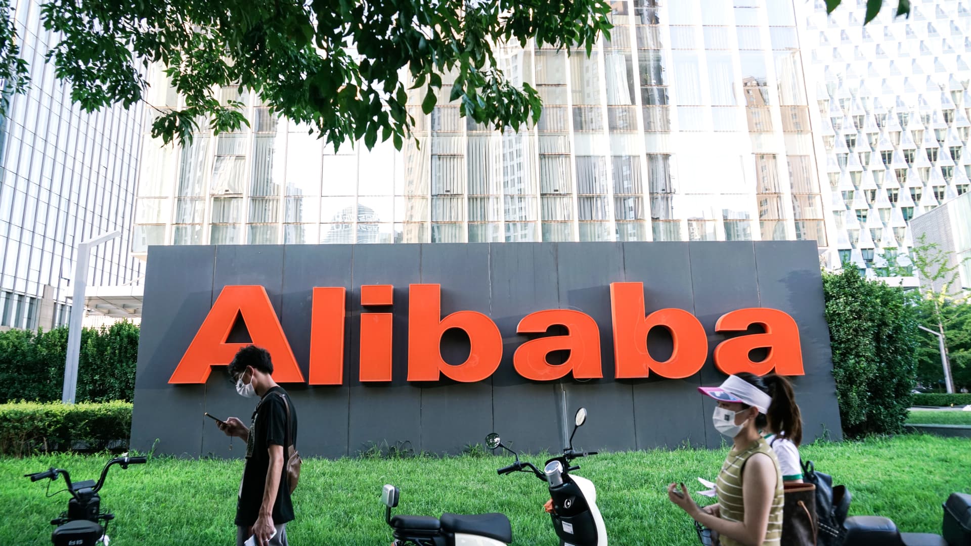 alibaba-shares-fall-5%-in-premarket-trading-after-posting-86%-profit-drop