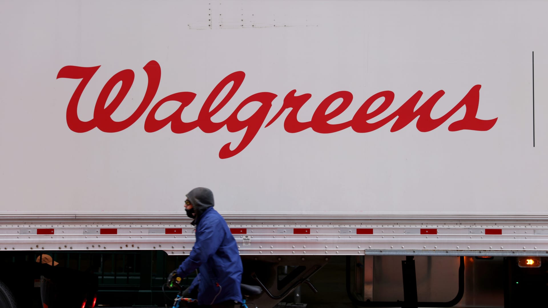walgreens-to-offer-its-own-cheaper-version-of-opioid-overdose-reversal-drug-naloxone