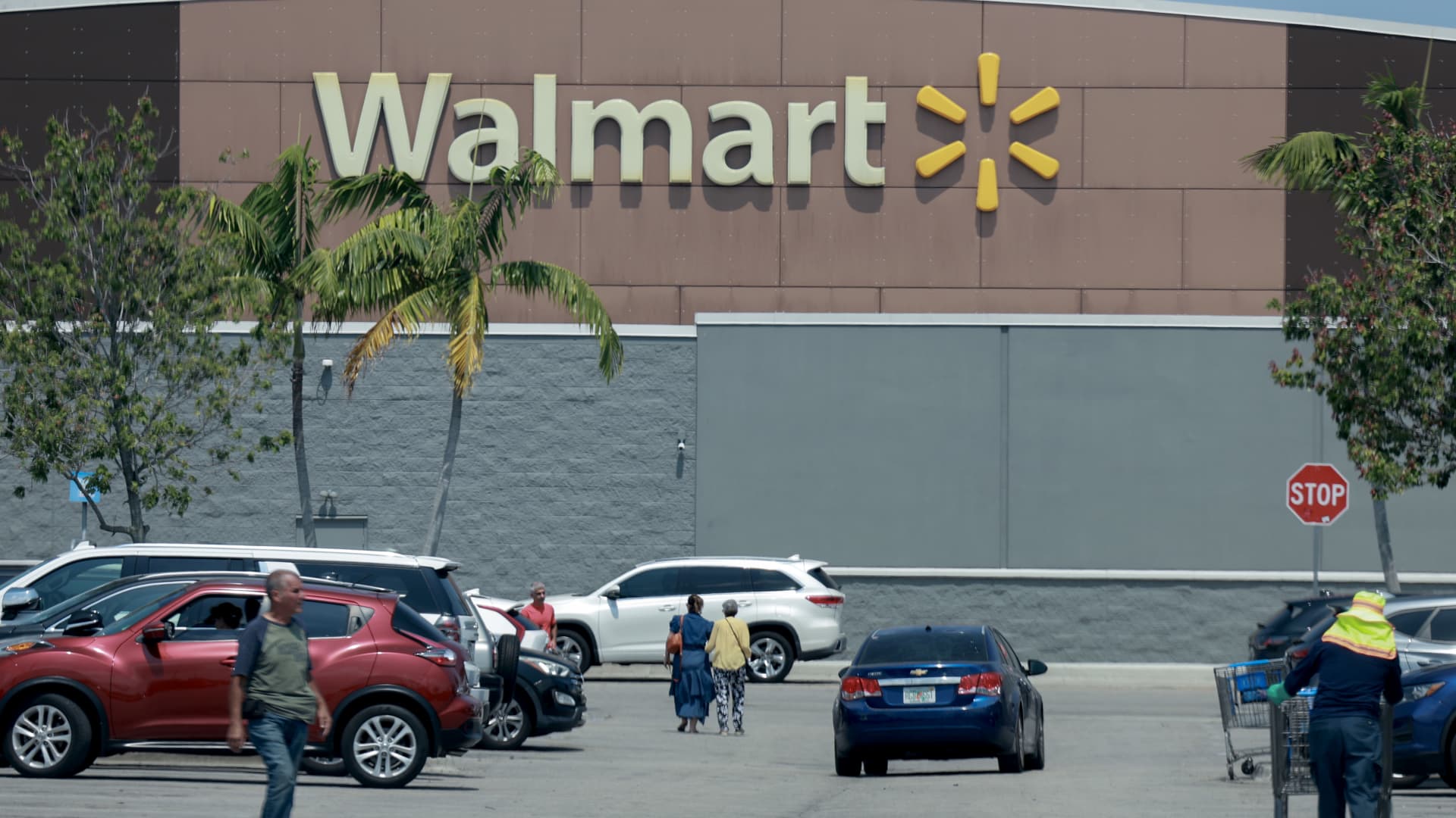 walmart-will-report-earnings-before-the-bell.-here’s-what-to-expect