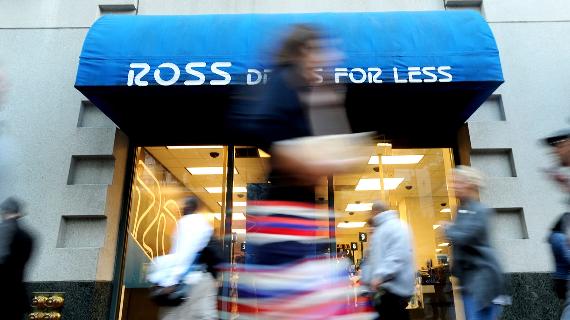 stocks-making-the-biggest-moves-after-hours:-ross-stores,-intuit,-workday-and-more