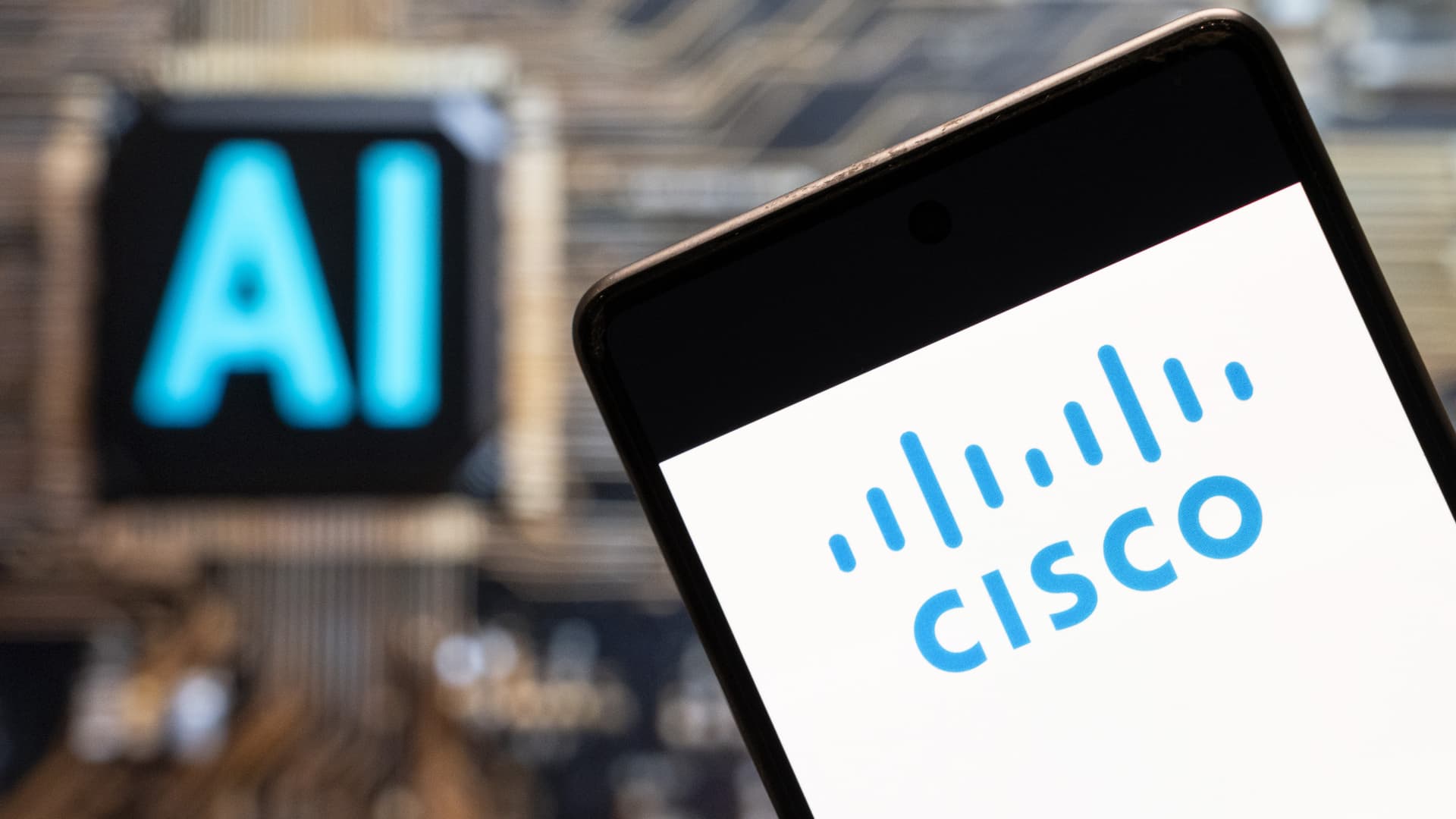 cisco-is-‘very-optimistic’-about-its-expanding-business-with-china-evs