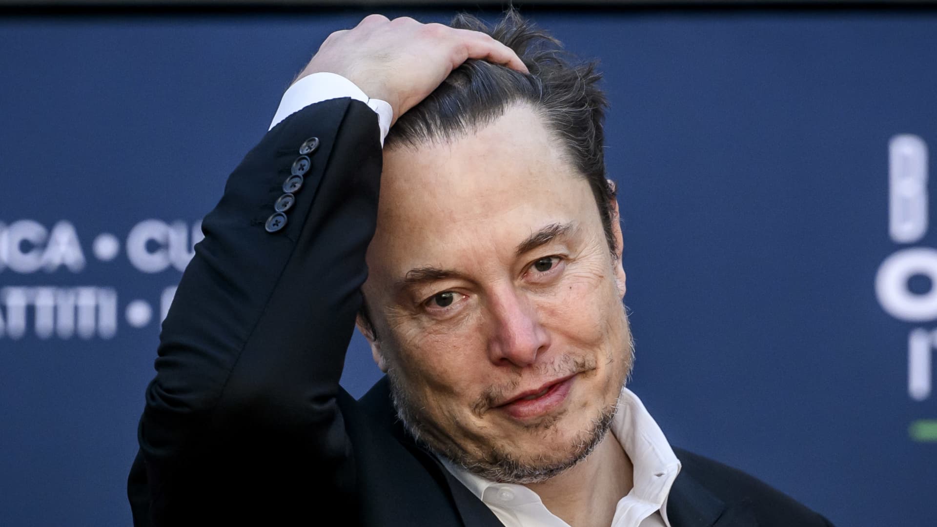 tesla-shares-fall-7%-in-premarket-trading-after-earnings-miss