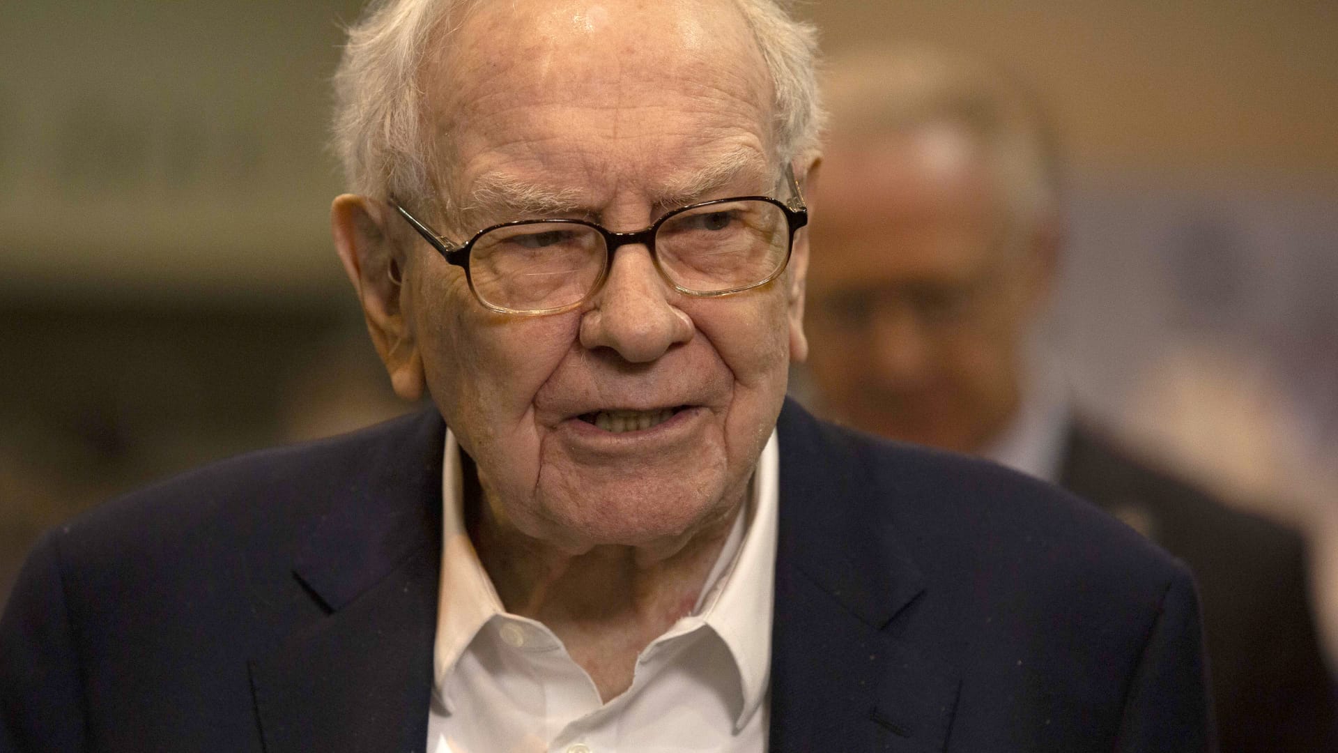 warren-buffett’s-berkshire-hathaway-sells-bank-of-america-for-a-ninth-straight-day