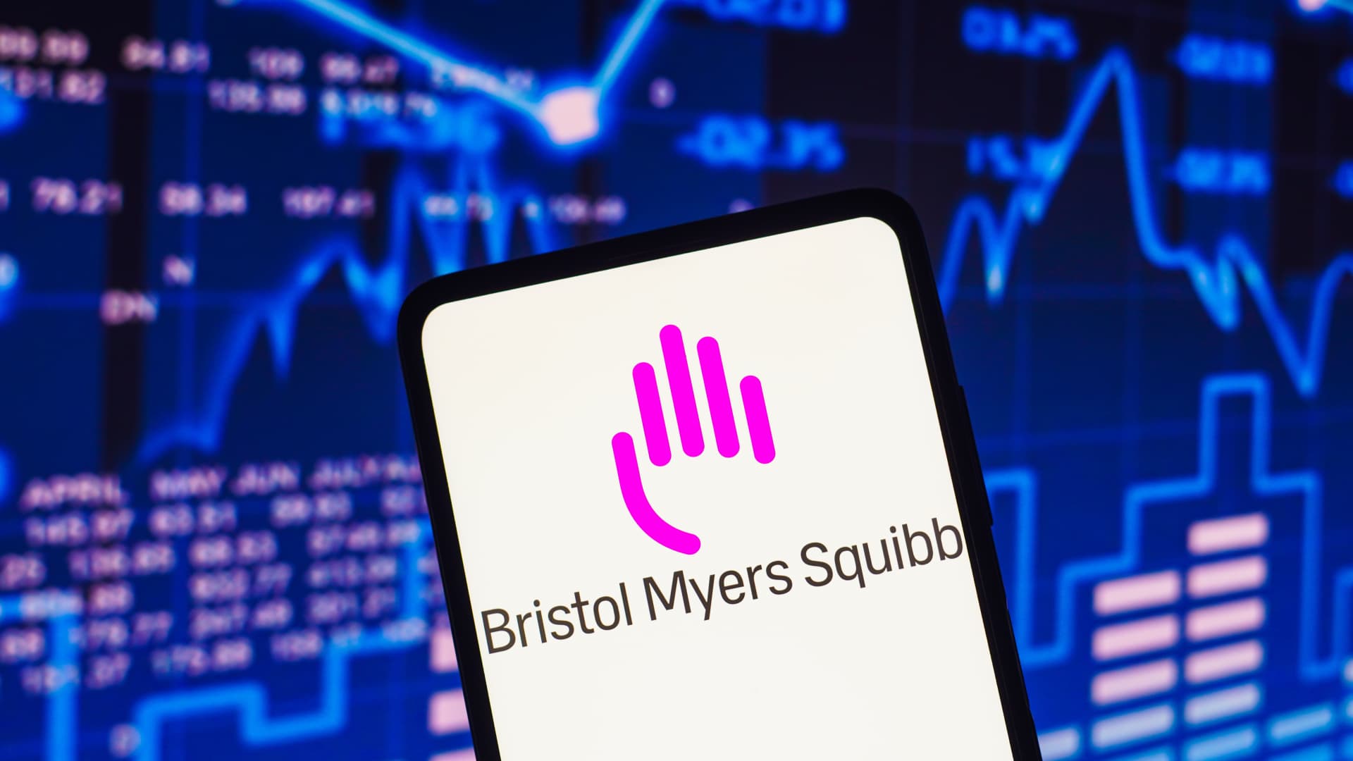 stocks-making-the-biggest-moves-premarket:-bristol-myers-squibb,-costco,-super-micro-computer-and-more