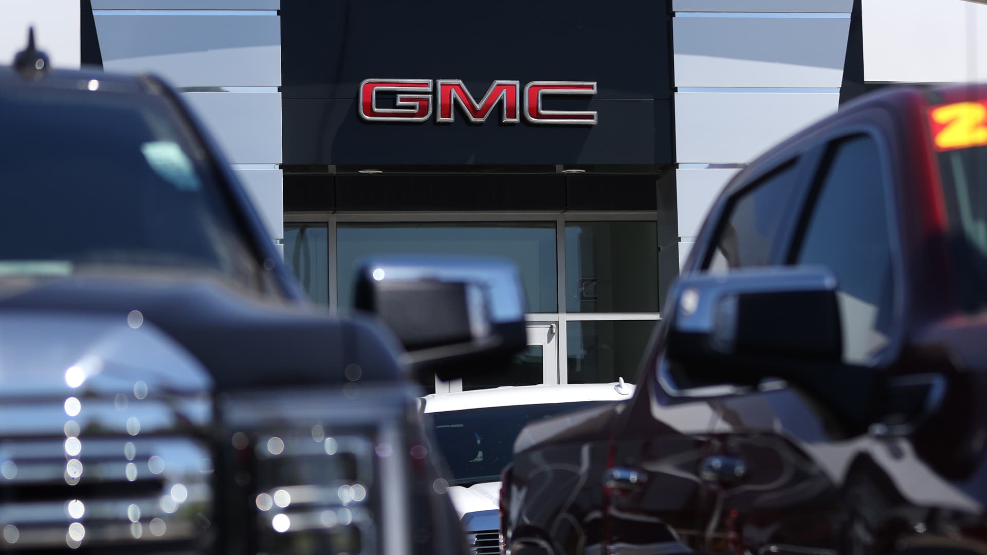 gm-expects-2025-earnings-to-be-similar-to-this-year’s-despite-industry-headwinds