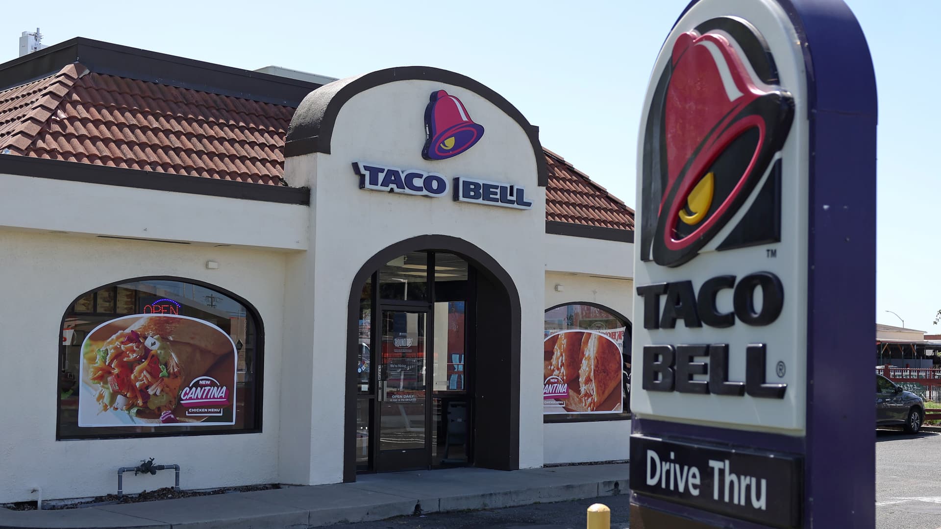 Yum Brands pulls onions from select Taco Bell, KFC and Pizza Hut locations after McDonald’s E. coli outbreak