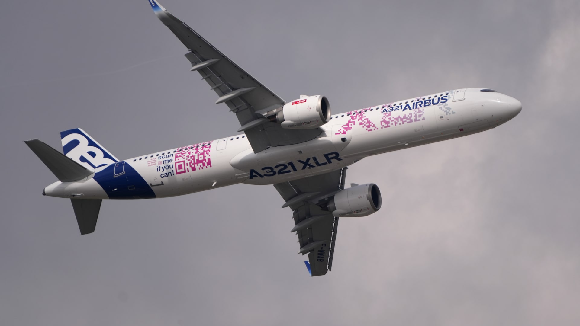 airbus-delivers-first-extra-long-range-airbus-a321-as-smaller-jets-fly-farther