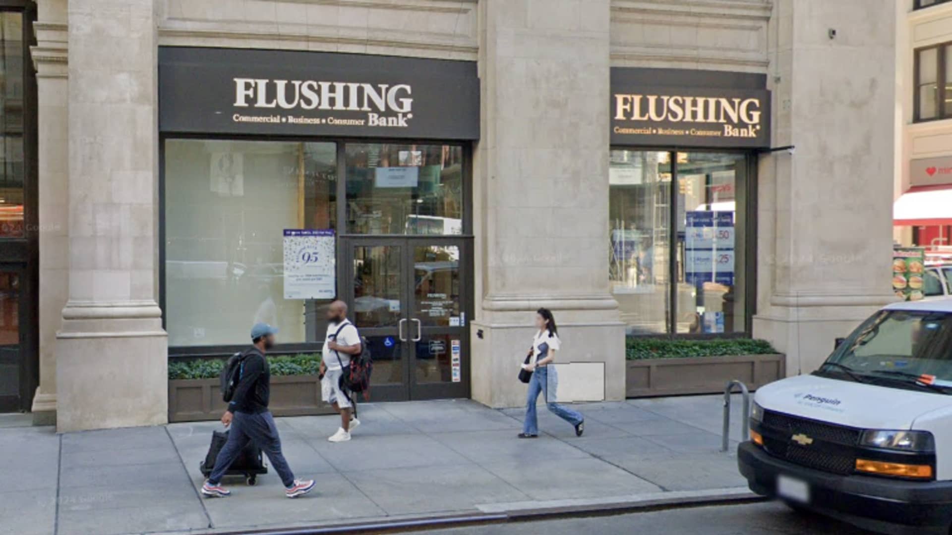 flushing-financial-seeks-to-raise-$70-million-to-shore-up-capital-as-it-unloads-underwater-bonds