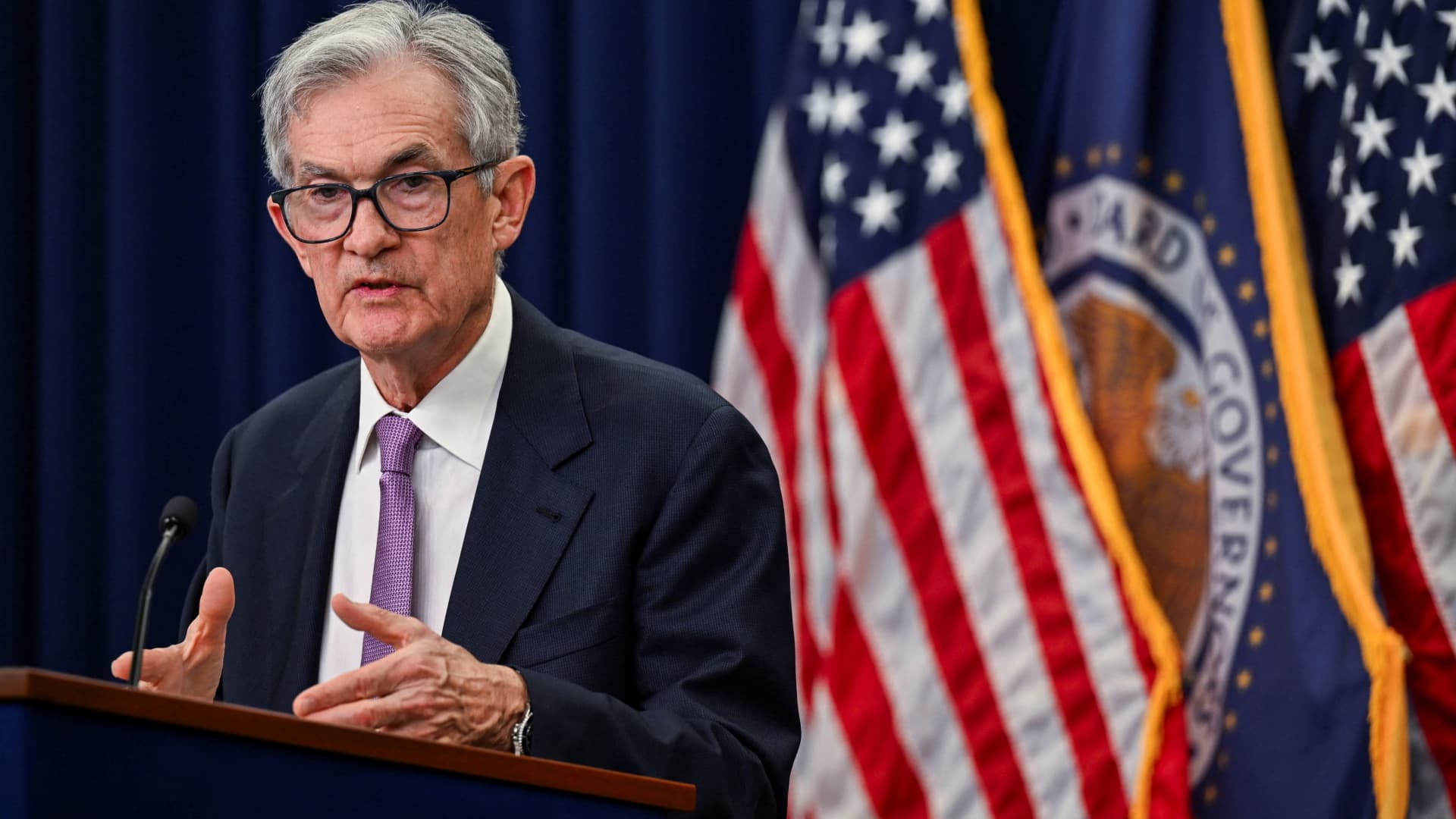 the-fed-sees-only-two-rate-cuts-in-2025,-fewer-than-previously-projected