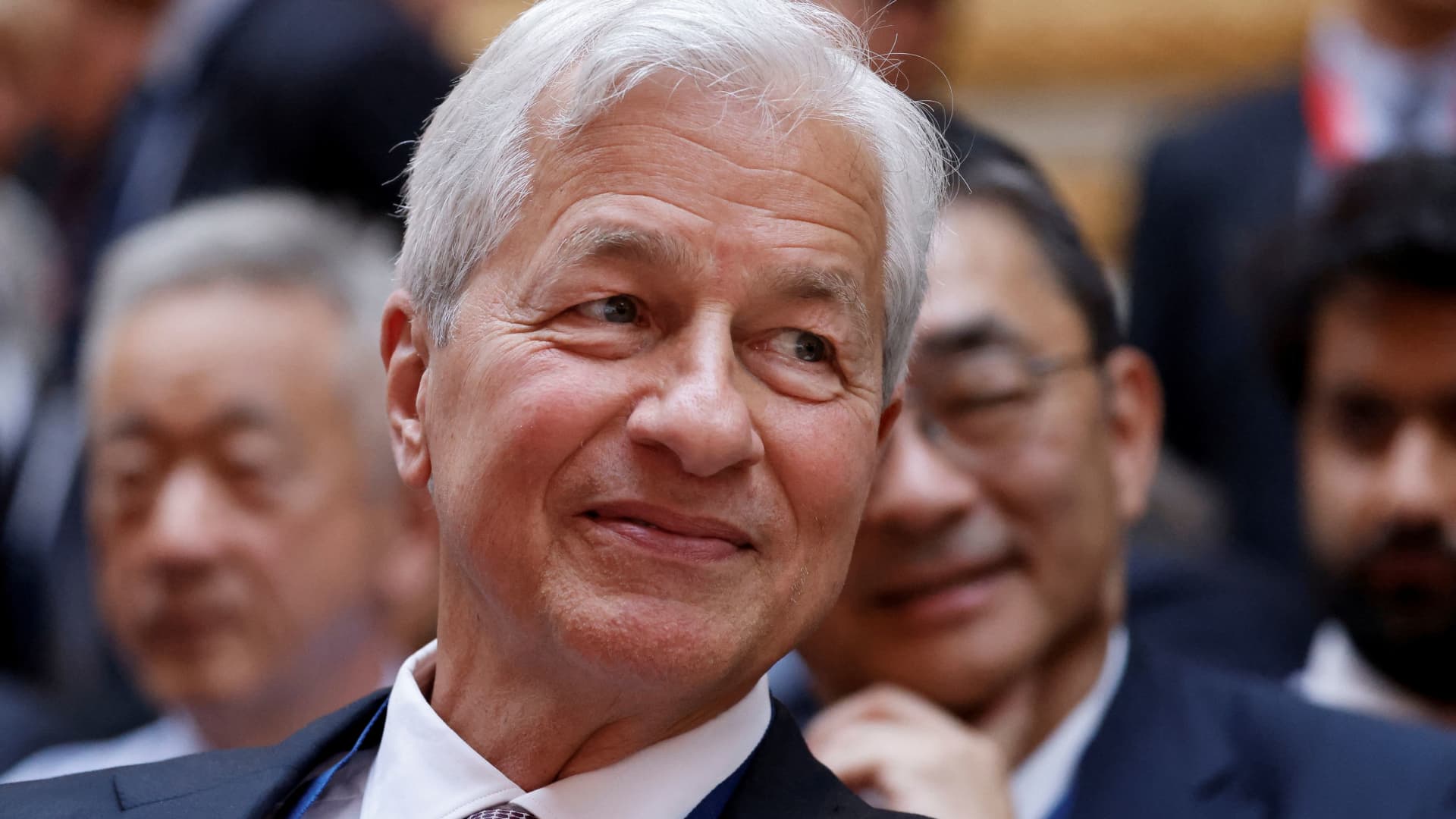 jpmorgan-chase-is-boosting-buybacks-even-after-ceo-jamie-dimon-called-the-stock-expensive