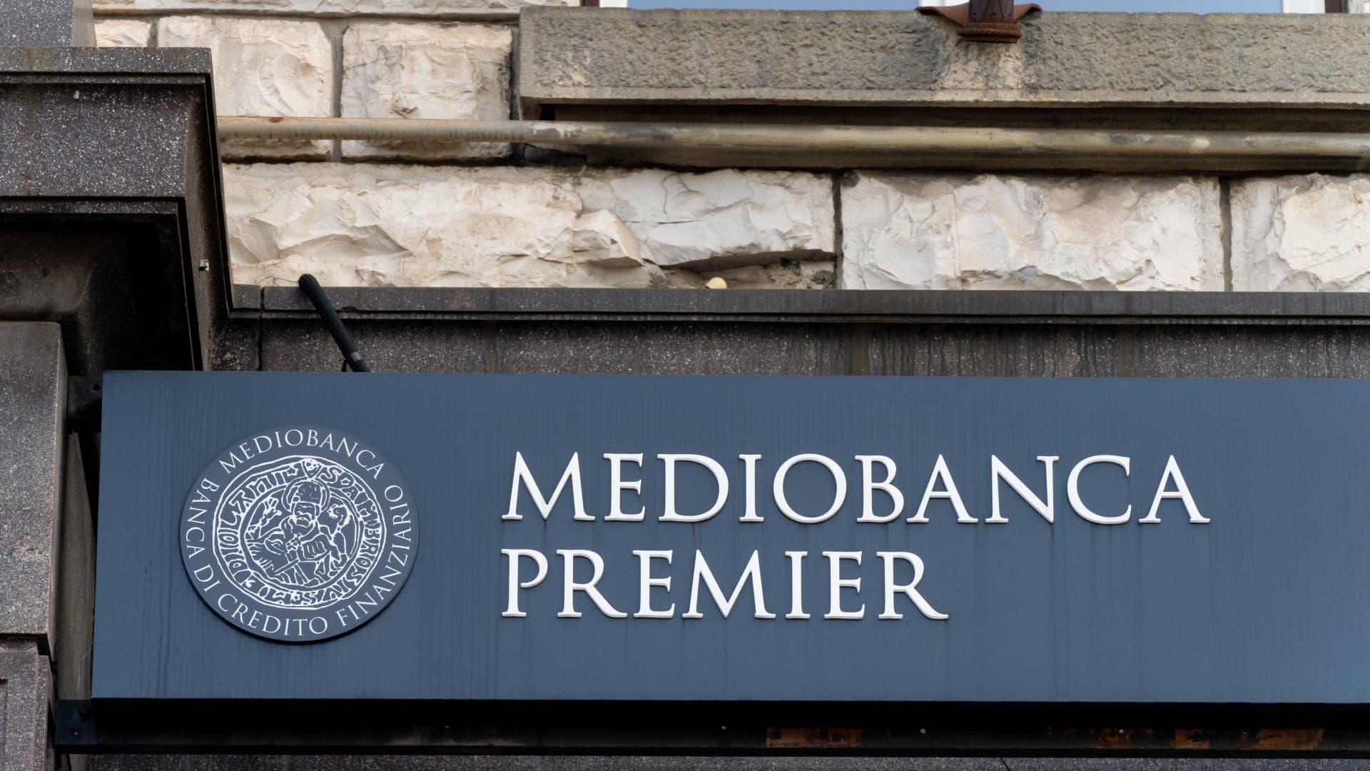 italy’s-mediobanca-rejects-monte-dei-paschi’s-‘destructive’-13-billion-euro-takeover-bid