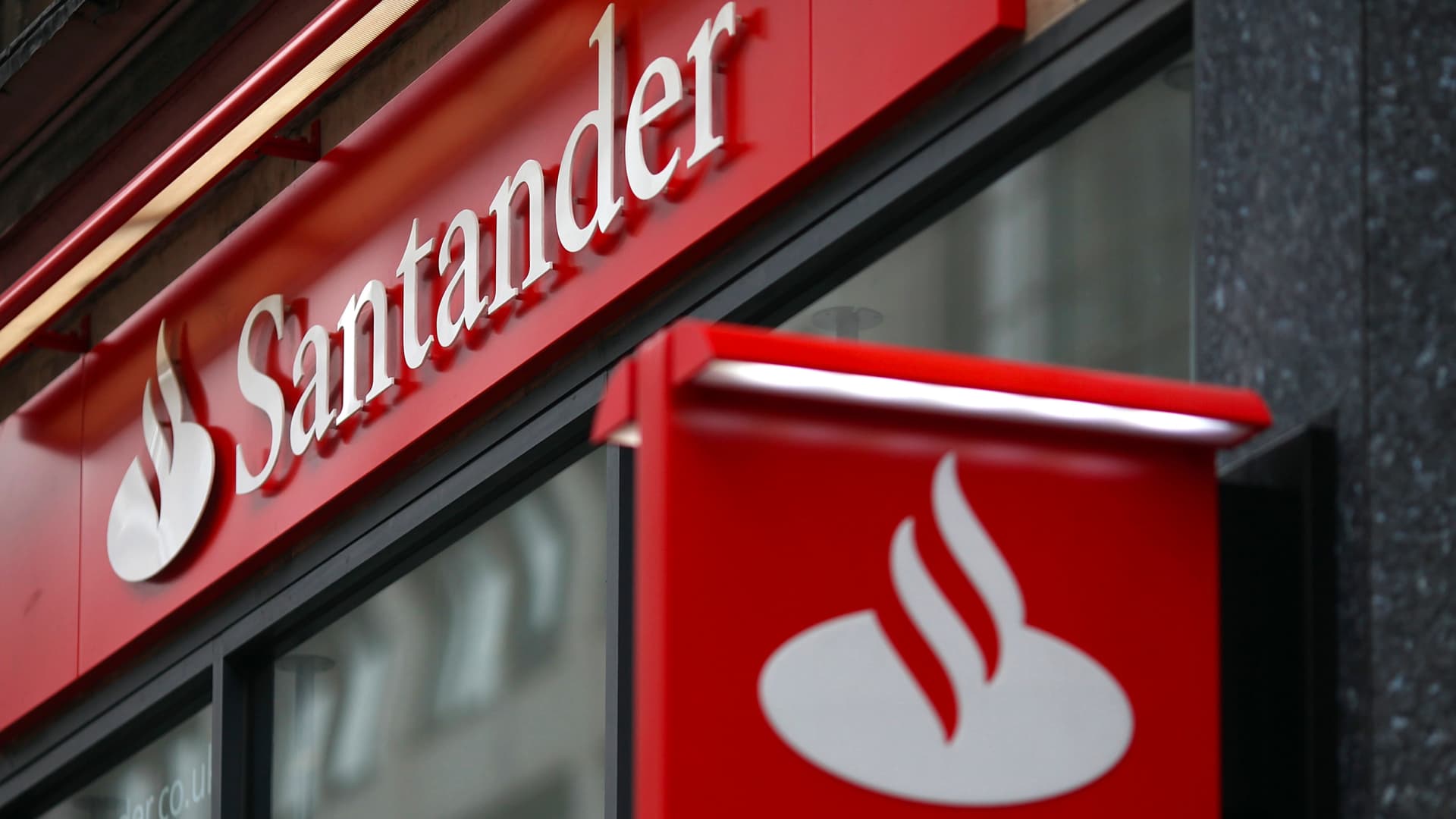 santander-shares-jump-7%-after-lender-announces-record-quarterly-profit,-10-billion-euro-buyback