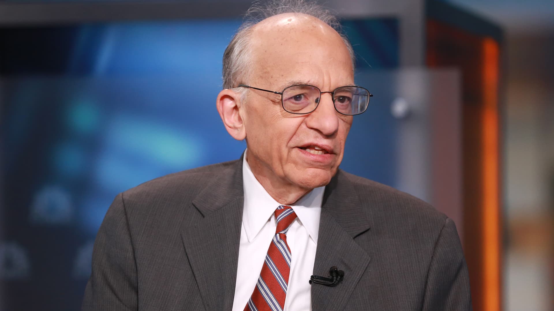 jeremy-siegel-is-cautious-on-the-mag-7:-‘we-have-these-two-markets’