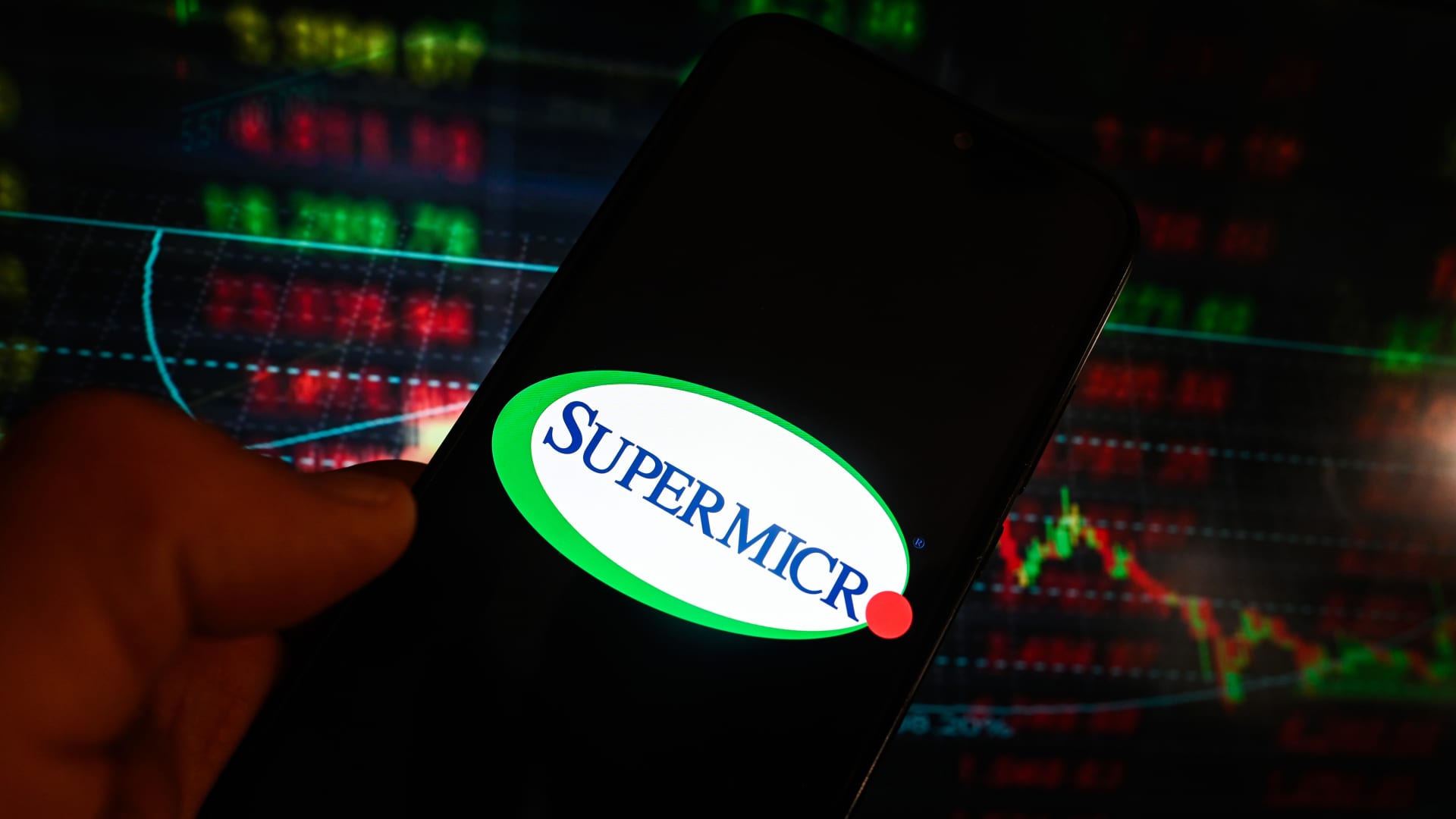 stocks-making-the-biggest-moves-premarket:-cvs,-super-micro-computer,-meta-platforms-and-more