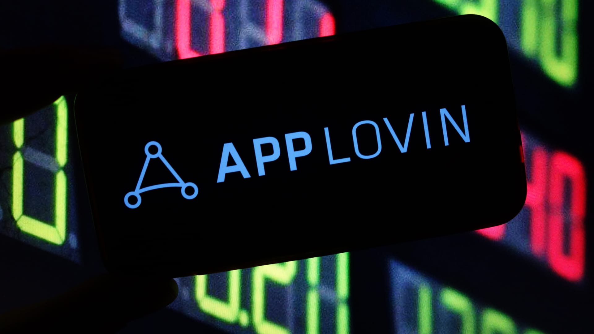 applovin’s-postearnings-pop-pushes-yearly-gain-to-1,000%,-and-wall-street-is-still-bullish