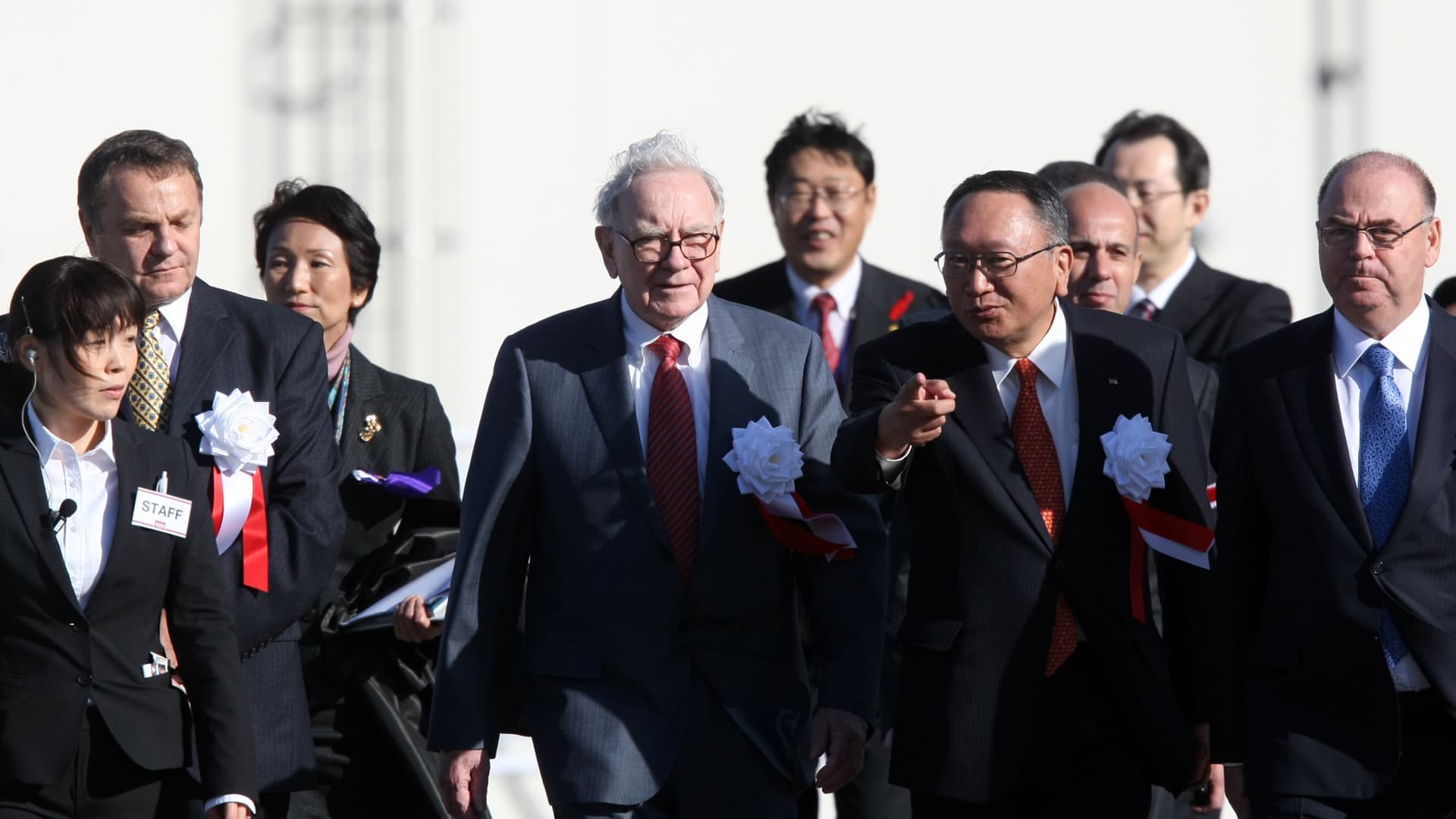 buffett-says-berkshire-will-continue-to-increase-investment-in-japan-trading-houses